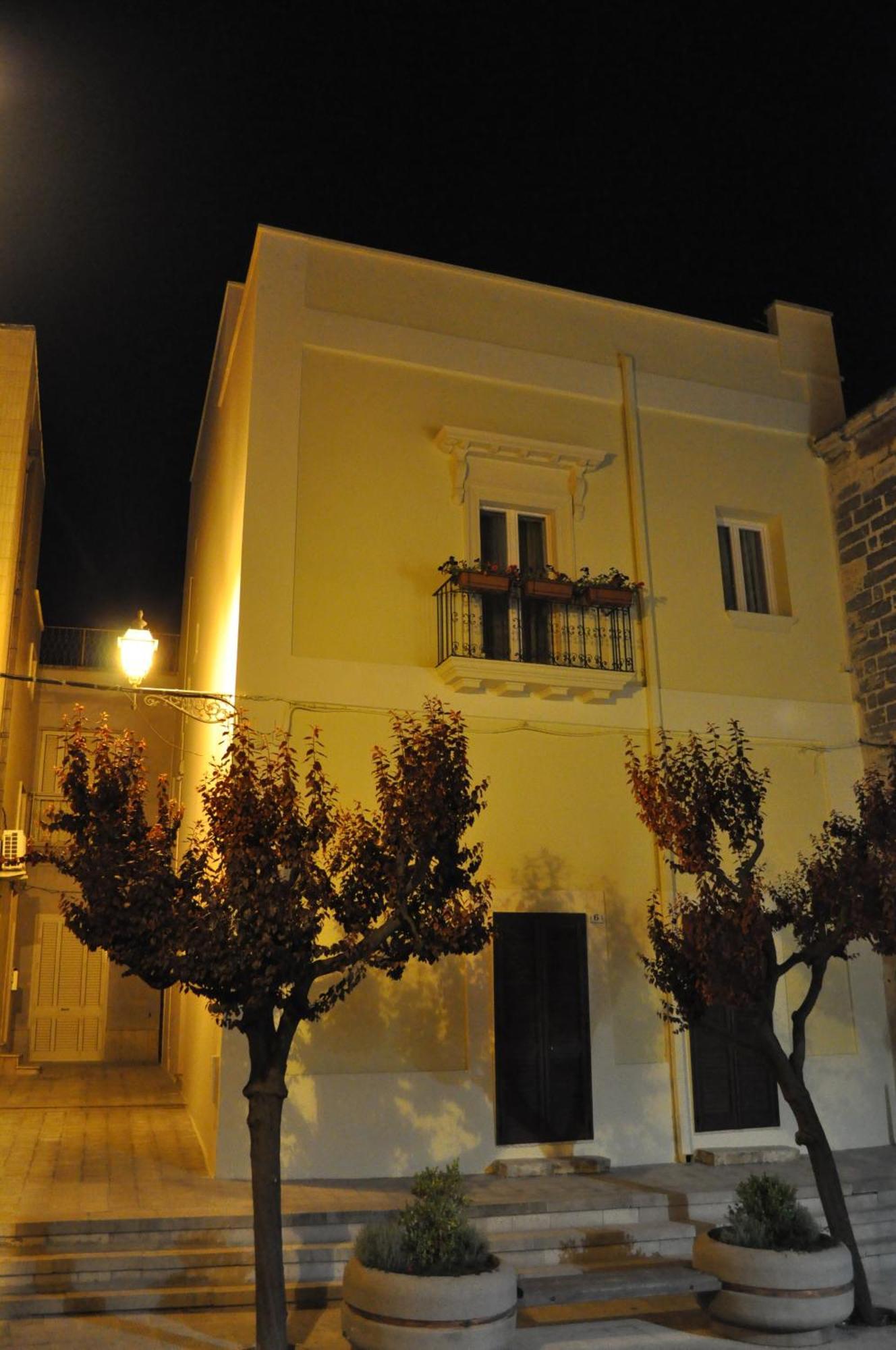 B&B Corte Regina Esther Veglie Exterior photo