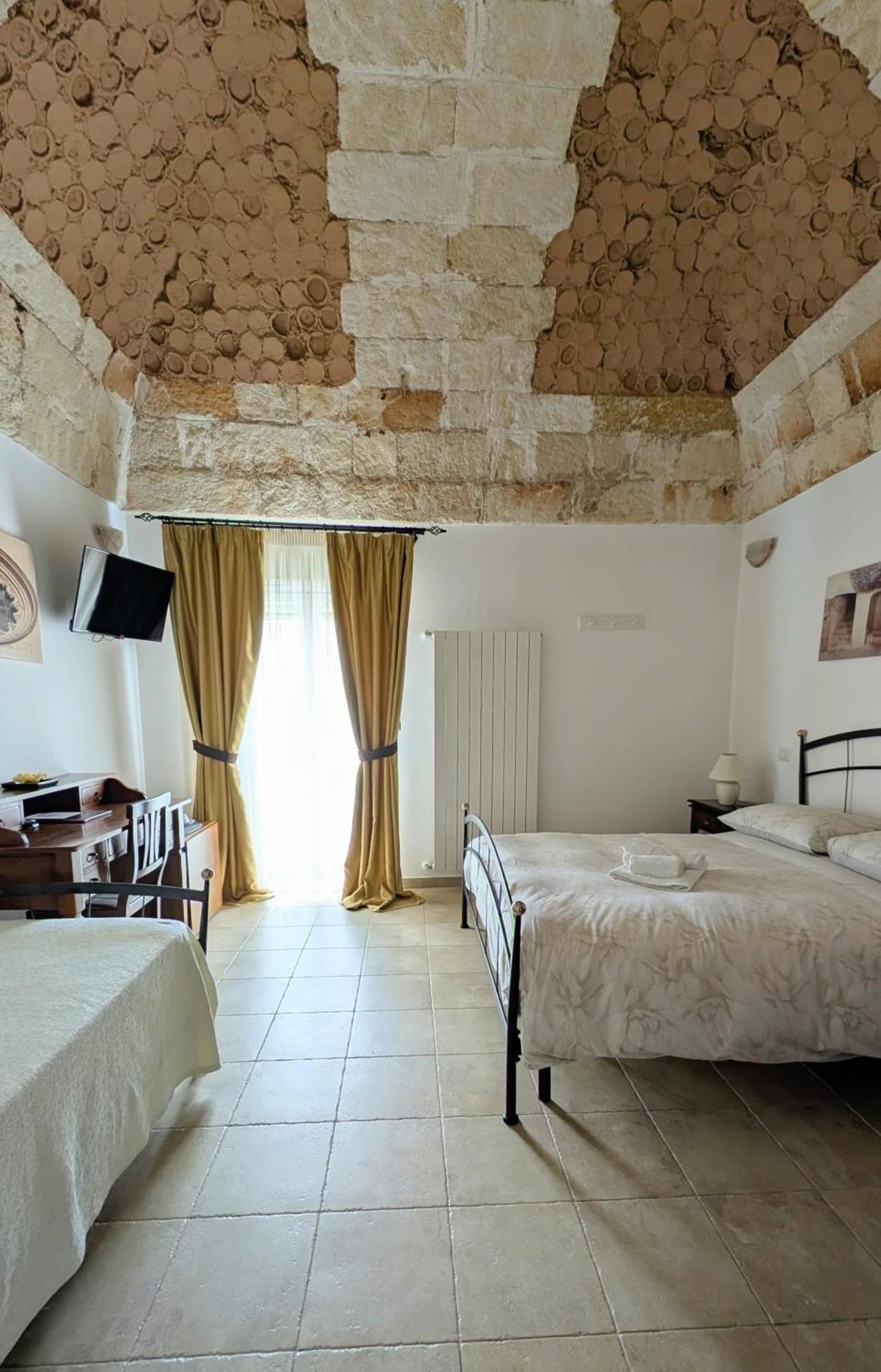 B&B Corte Regina Esther Veglie Exterior photo